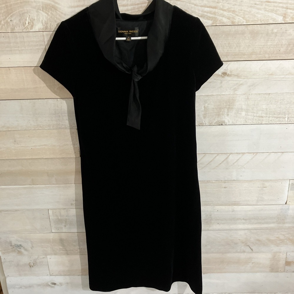 Vintage Donna Ricco Velvet Black Dress Size 8